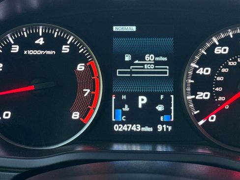 Used 2024 Mitsubishi Eclipse Cross AWD image 23