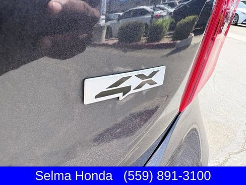 Used 2025 Kia Telluride S AWD/4WD image 28