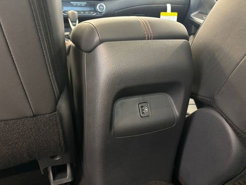 New 2025 Nissan Sentra SR w/ SR Premium Package image 20