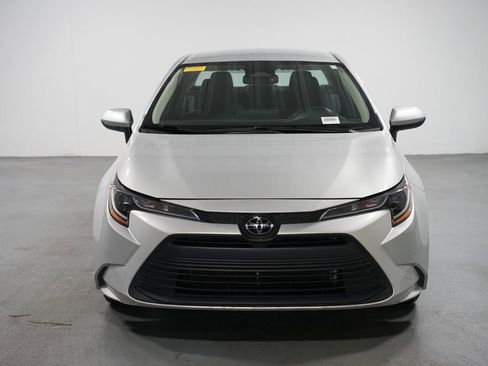 Certified 2024 Toyota Corolla LE image 2