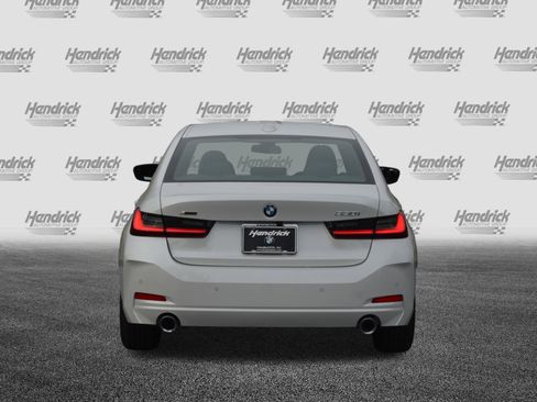 Certified 2025 BMW 330i xDrive Sedan w/ Convenience Package AWD/4WD image 9