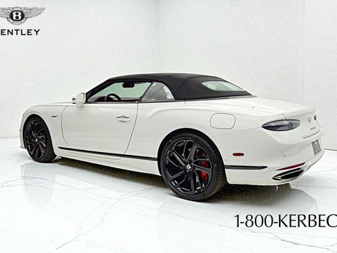 Used 2025 Bentley Continental GT Speed image 24