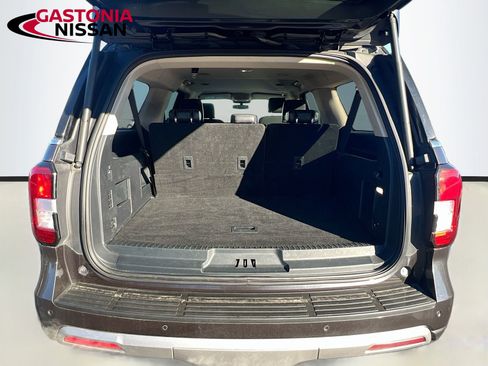 Used 2024 Ford Expedition Max XLT image 35