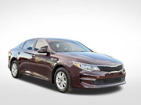 Used 2016 Kia Optima LX image 3