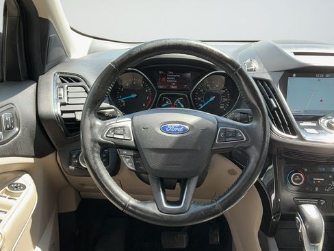 Used 2018 Ford Escape Titanium FWD image 9