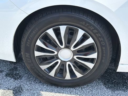 Used 2025 Nissan Sentra S FWD image 26