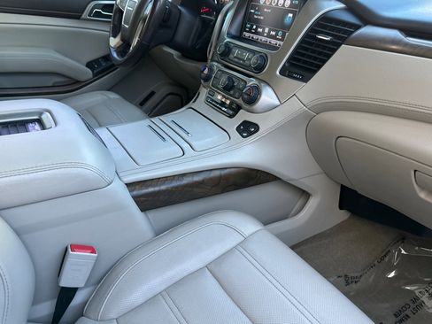 Used 2018 GMC Yukon Denali w/ Denali Ultimate Package image 20