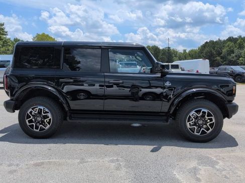 New 2026 Ford Bronco Outer Banks AWD/4WD image 3