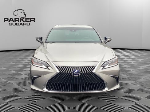 Used 2021 Lexus ES 300h Ultra Luxury image 8