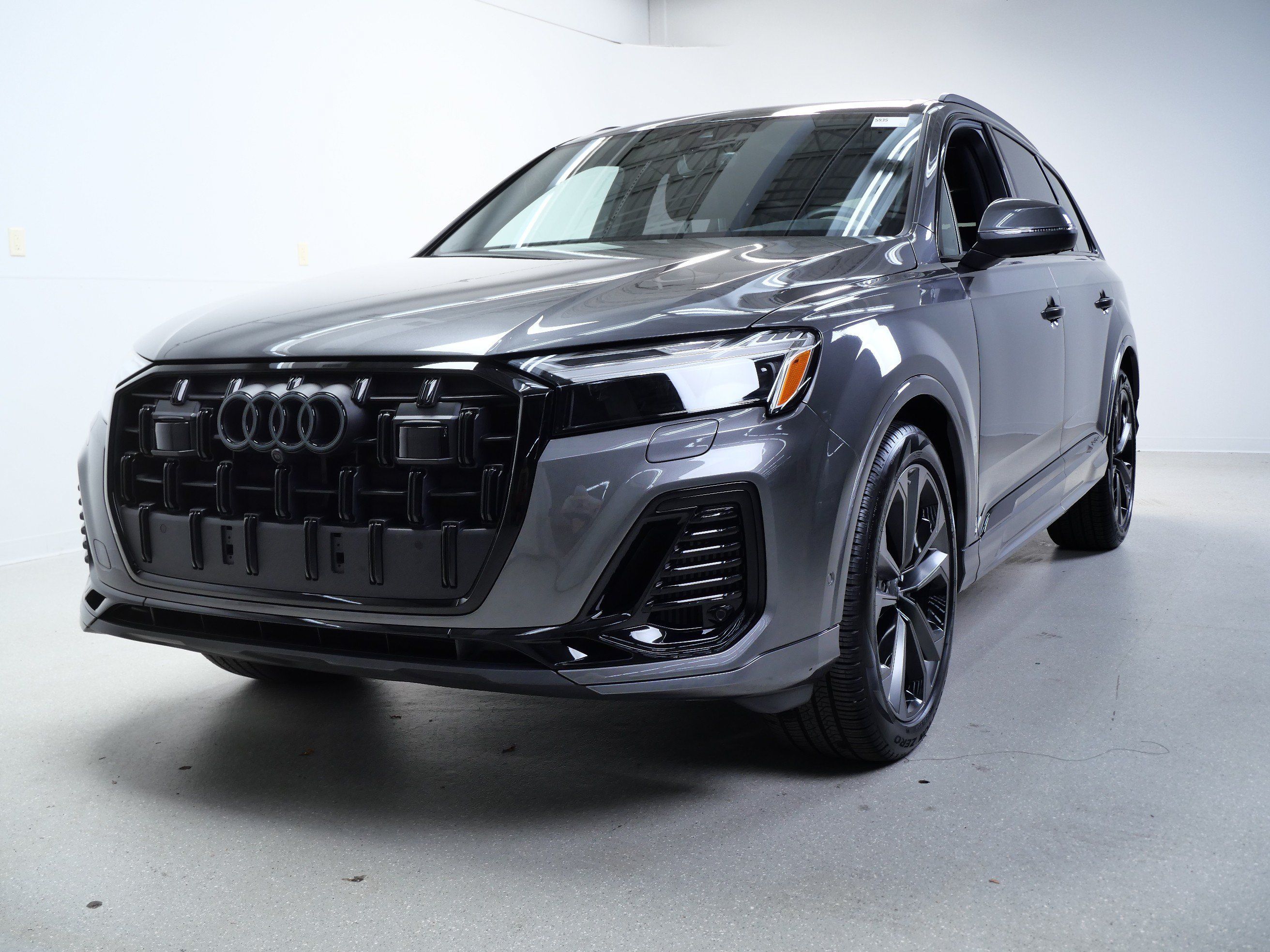 Used 2026 Audi Q7 3.0T Premium Plus w/ Premium Plus Package AWD/4WD image 12