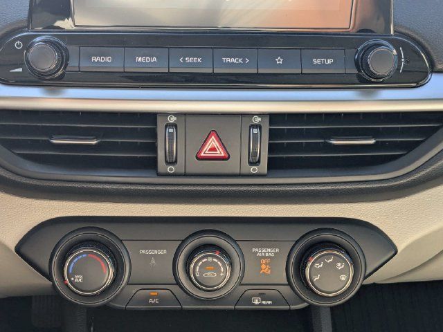 Used 2023 Kia Forte LXS w/ LXS Technology Package FWD image 30