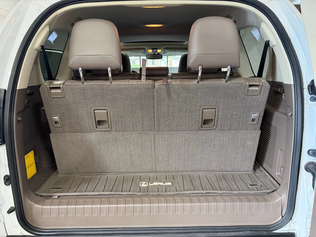 Used 2018 Lexus GX 460 Premium w/ Premium Package AWD/4WD image 25