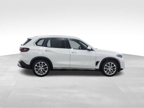 Certified 2024 BMW X5 xDrive40i w/ Premium Package image 6