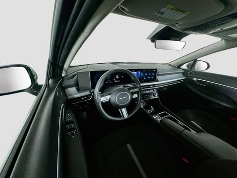 Used 2025 Hyundai Sonata SEL FWD image 18