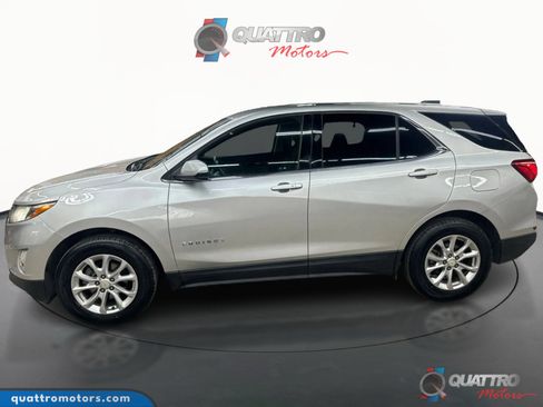 Used 2019 Chevrolet Equinox LT image 2