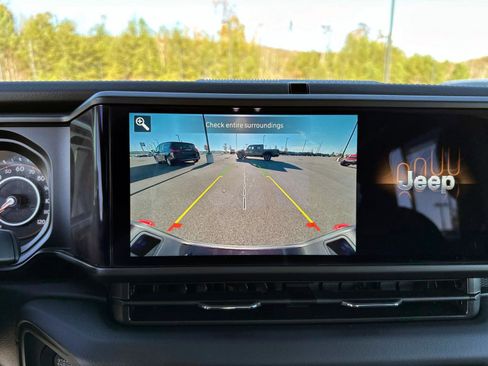 Certified 2024 Jeep Gladiator Mojave w/ Dual Top Group image 24