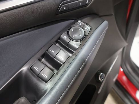 Used 2022 Buick Enclave Premium AWD/4WD image 14