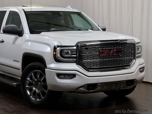 Used 2018 GMC Sierra 1500 Denali AWD/4WD image 2