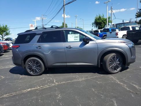 New 2026 Nissan Pathfinder SL AWD/4WD image 8