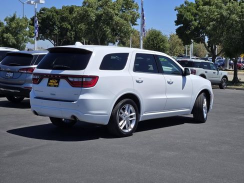 Used 2022 Dodge Durango GT RWD image 4