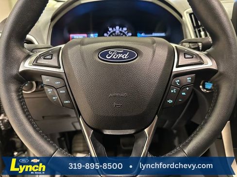 Certified 2024 Ford Edge SEL w/ Convenience Package AWD/4WD image 9