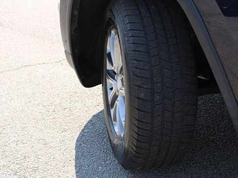 Used 2014 Jeep Grand Cherokee Limited image 38