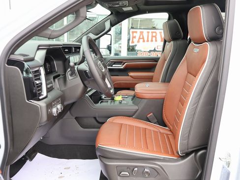 New 2026 GMC Sierra 3500 Denali Ultimate image 15