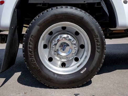 Used 2022 Ford F450 Lariat w/ Chrome Package image 62