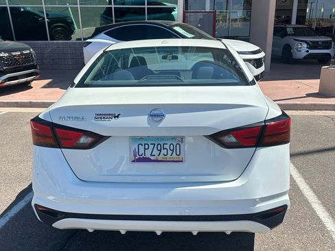 Used 2019 Nissan Altima 2.5 S FWD image 3