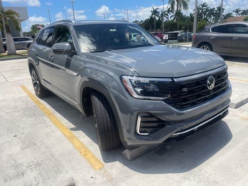 Used 2024 Volkswagen Atlas Cross Sport SEL Premium R-Line AWD/4WD image 1