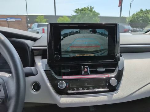 Used 2026 Toyota Corolla LE w/ LE Premium Package FWD image 20