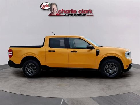 Used 2022 Ford Maverick XLT image 6