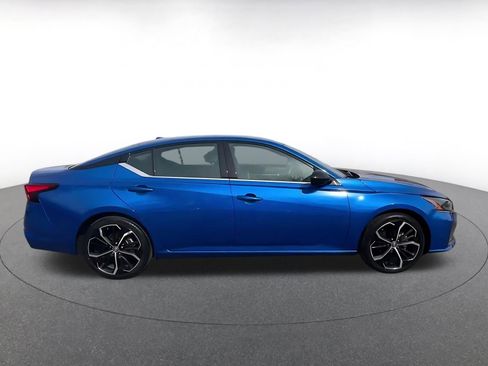 Used 2025 Nissan Altima 2.5 SR image 16