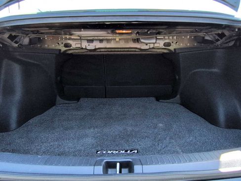 Used 2024 Toyota Corolla LE image 25