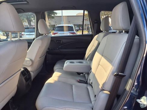 Used 2022 Honda Passport EX-L image 17