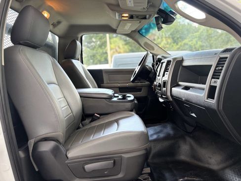 Used 2015 RAM 5500 Tradesman w/ Power & Remote Entry Group RWD image 18