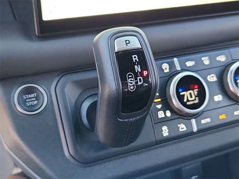 Used 2022 Land Rover Defender 90 X-Dynamic HSE image 18