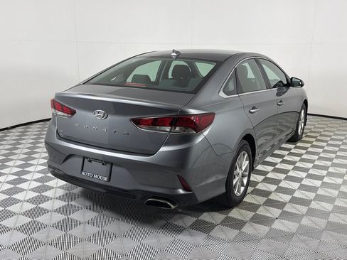 Used 2019 Hyundai Sonata SE w/ Cargo Package FWD image 5