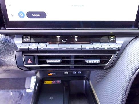 Used 2025 Toyota Camry SE w/ Multimedia Upgrade Package FWD image 18