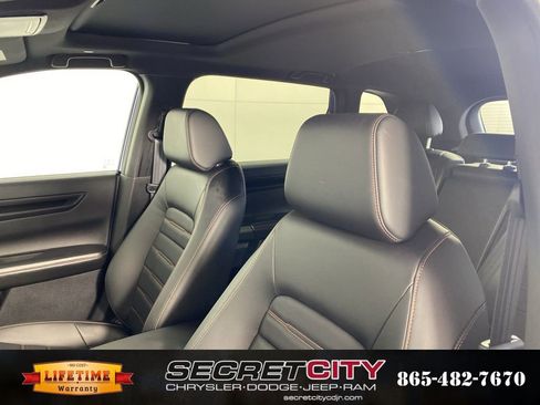 Used 2025 Honda CR-V Sport-L image 10