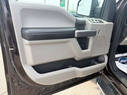 Used 2020 Ford F150 XLT w/ Equipment Group 302A Luxury AWD/4WD image 14