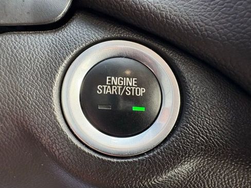 Used 2024 Chevrolet Equinox LT w/ Driver Convenience Package FWD image 23