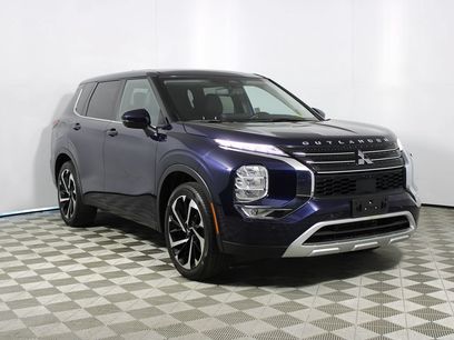Used 2024 Mitsubishi Outlander SE Black Edition