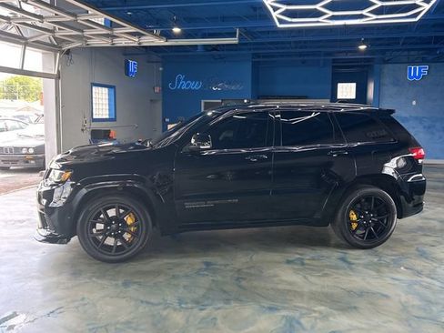 Used 2018 Jeep Grand Cherokee Trackhawk AWD/4WD image 4