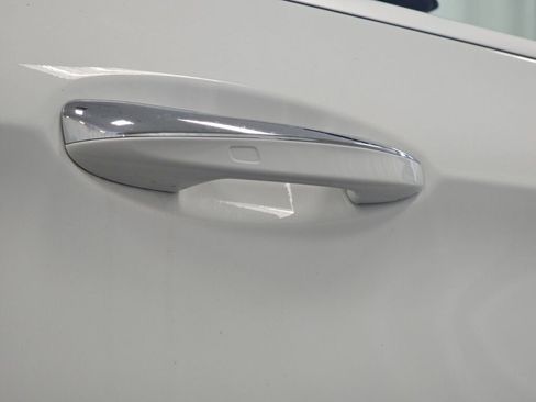 Used 2023 Mercedes-Benz C 300 4MATIC Cabriolet image 29