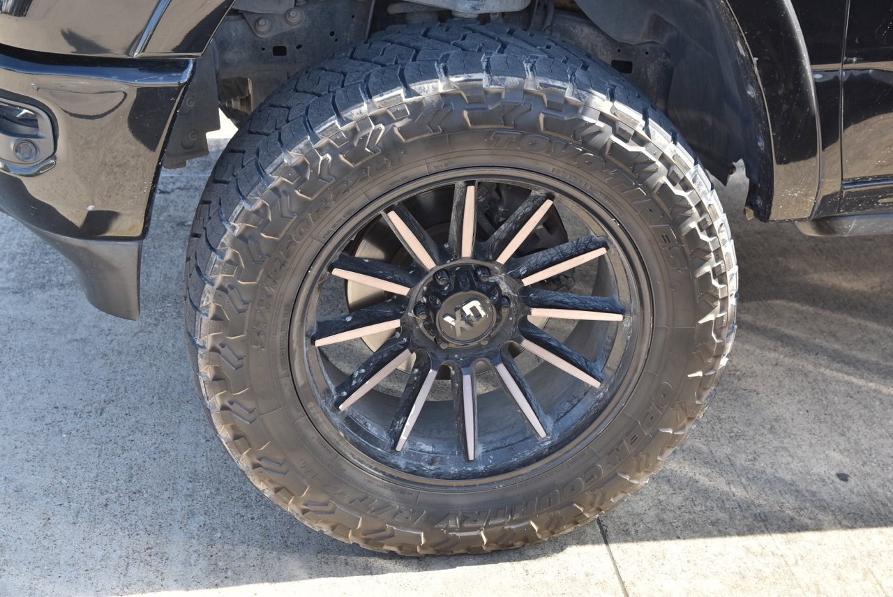 Used 2020 RAM 1500 Laramie AWD/4WD image 11