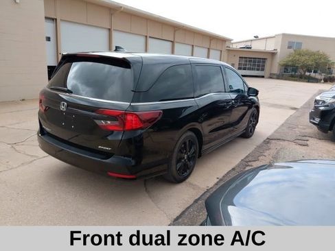 Used 2023 Honda Odyssey Sport image 4