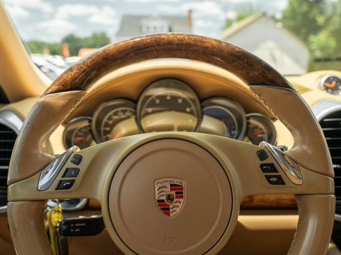 Used 2013 Porsche Cayenne AWD/4WD image 22
