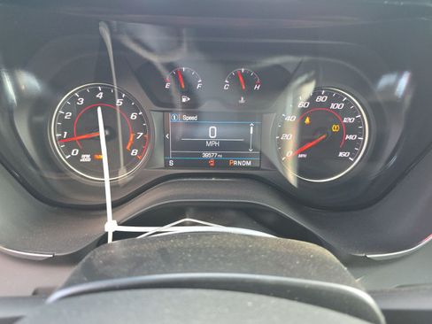 Used 2023 Chevrolet Camaro LT RWD image 7