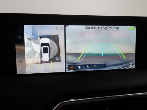 Used 2025 Nissan Armada SL image 22